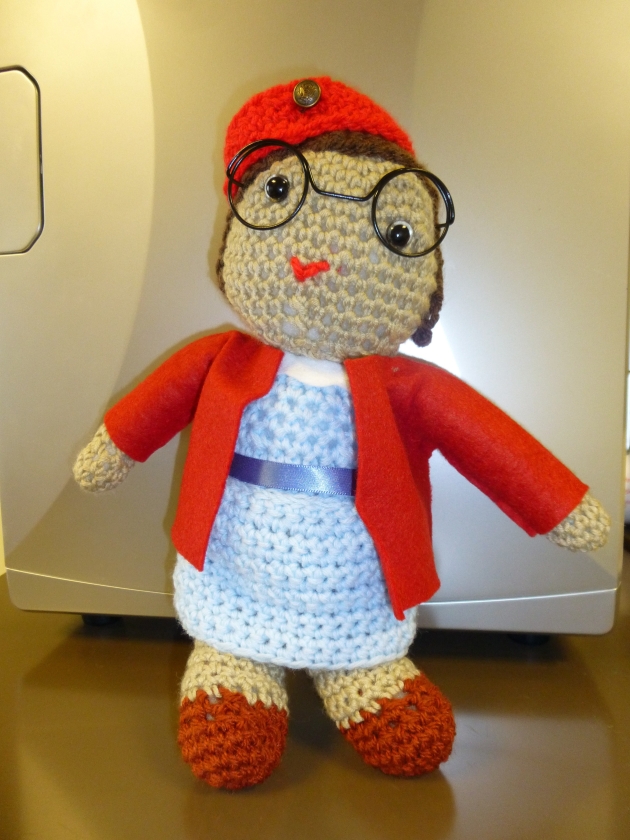 Knitted midwife